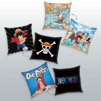 One Piece Pillows Characters 40 x 40 cm (1 random)